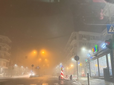 ΔΕΝ ΦΩΤΙΖΕΙ ΕΙΝΑΙ ΕΠΙΚΥΝΔΙΝΟ  Πόντου με μεταμόρφωσες. Στην στροφή πάνω