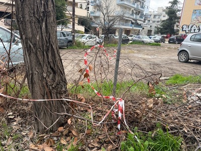 Μόνιμο παράπονο για την κατάσταση του δρόμου δίπλα στον παιδικό σταθμό