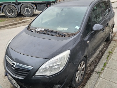 Εγκαταληψη τρακαρισμενου  αυτοκινήτου  Σουλίου