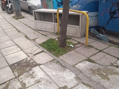 ξεχασμενη  Ογκώδη αντικείμενα  Ελ βενιζελου