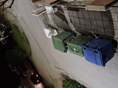 Αντικατασταση κάδων και ογκώδη αντικείμενα  Κωνσταντικάκη με Βελουχιώτη