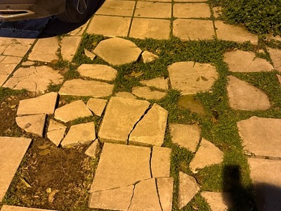 ΣΠΑΣΜΕΝΑ ΠΕΖΟΔΡΟΜΙΑ  Κωνσταντινουπόλεως