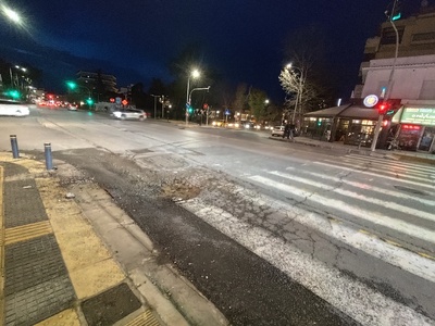 Τρύπα στον δρόμο  Μητροπολίτου Γρηγορίου Κυδωνιών