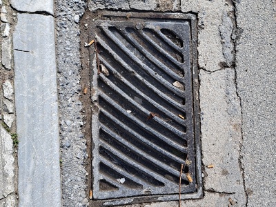 Βουλωμένο φρεατιο  Εθνικής Αντιστάσεως