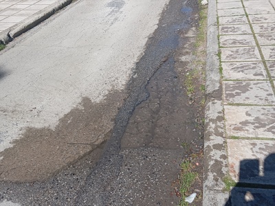 Ανακατασκευή οδοστρώματος λόγο καθίζησης και φθοράς, χαρακτηρισμένου τμήματος οδού Κωνσταντίνου Αιγυπτιάδη από Παπατσεχελίδη έως Κουμπιά και διαμόρφωσή του με κυβολιθικό οδόστρωμα ήπιας κυκλοφορίας και μονοδρόμηση λόγω μικρού εγκάρσιου πλάτους <6,00μ