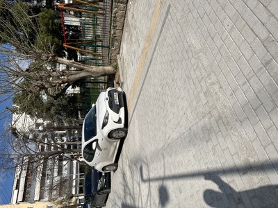 Συνεχείς παραβάσεις  Πλατεία Ύδρας