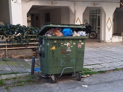 Κάδοι σκουπιδιών   Δαβάκη