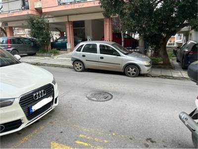 Αίτημα τοποθέτησης κολωνακίων σε πεζοδρόμιο   Αγιου Νικολαου  42