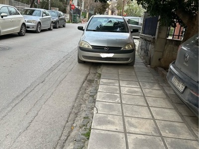 Αίτημα τοποθέτησης κολωνακίων σε πεζοδρόμιο   Αγιου Νικολαου  42