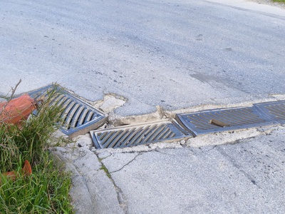 Ακατάλληλο οδόστρωμα  Καραβαγγέλη