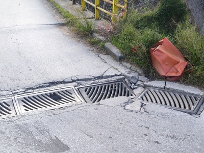 Ακατάλληλο οδόστρωμα  Καραβαγγέλη