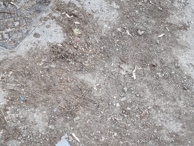 Ασκουπιστη για μήνες η οδος Αδραμυτιου και Δρακοπούλου