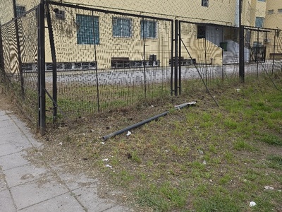 πεταμένη ταμπέλα  ΑΝΔΡΙΑΝΟΥΠΟΛΕΩΣ