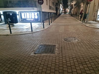 Εκνευριστικός θόρυβος σε φρεάτιο πάνω στο οδόστρωμα  	Κωφίδου