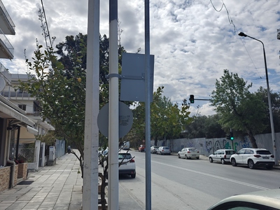 Λάθος τοποθέτηση πινακίδας Ταξί  	Νικ. Πλαστήρα