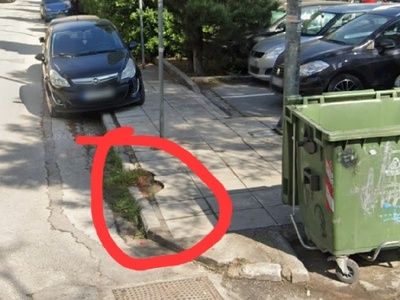 επικίνδυνο σπασμένο πλακακι  Μητροπολίτου Καλλίδου