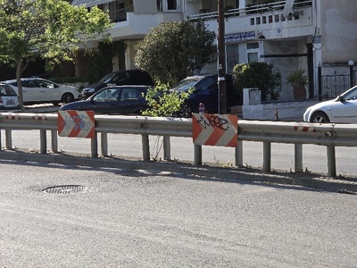 καθαρισμός πινακίδες Καραολή Δημητρίου