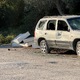 συσσωρευση απορριμματων διπλα σε παρατημενο πχημα  Στυλ Λυκούδη,
