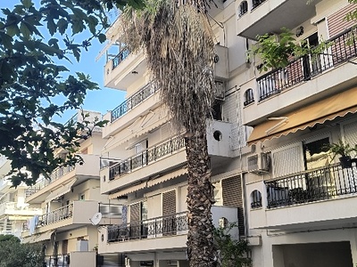 υπέργηρος φοίνικας  Πουλαντζακη