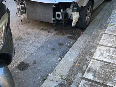 Απομάκρυνση εγκαταλελειμμένου, τρακαρισμένου οχήματος,  εξυπηρετεί ως αποθήκη  Πελοπίδα Χεριστανίδη
