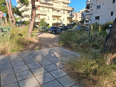 Κουρεμα κουρεμα των χορτων στα δεντρα και κολονες και οικοπεδω ....     Μητρ κυδωνιων