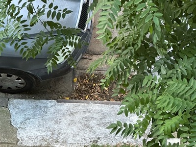 Βουλωμένο φρεάτιο ΤΑΤΑΥΛΩΝ 20 πριν την διασταύρωση στο STOP