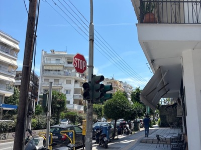 δεν αναβει  σηματοδότης  ο "γρηγορης"  Πασαλίδη 102 είναι σβηστός