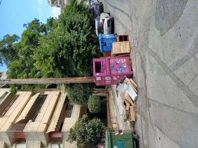 Ογκώδη έπιπλα και αντικείμενα παρατημένα εδώ και μέρες  Δωδεκανήσου με Στράβωνος γωνία