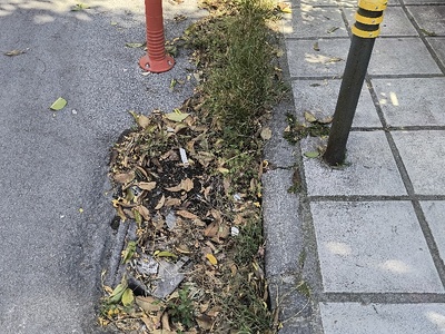 Εικόνα εγκατάλειψης  Μητροπολίτου Ιωσήφ & Δαβάκη