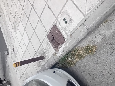 καταστραμενη σχαρα κυτιου ηλεκτρικων συνδεσεων  Αργυρουπόλεως