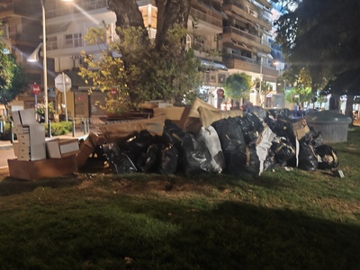 Μπάζα επι της Μεταμορφώσεως πάνω στο γκαζόν