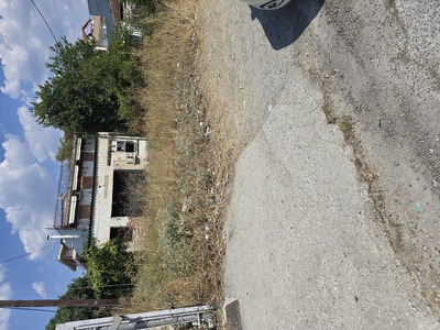 Κίνδυνος πυρκαγιας  ξερα χόρτα και κλαδιά  Εθ. Αντιστάσεως