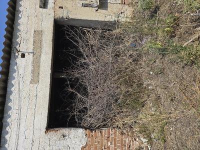 Κίνδυνος πυρκαγιας  ξερα χόρτα και κλαδιά  Εθ. Αντιστάσεως