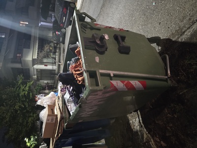 Σπασμένος πράσινος κάδος  	Πατριάρχου Ιωακείμ