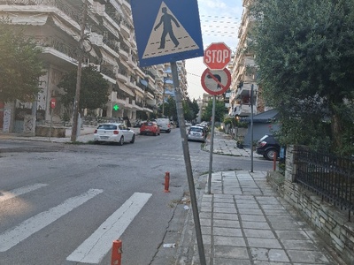 Ταμπελα  	Φιλελληνων
