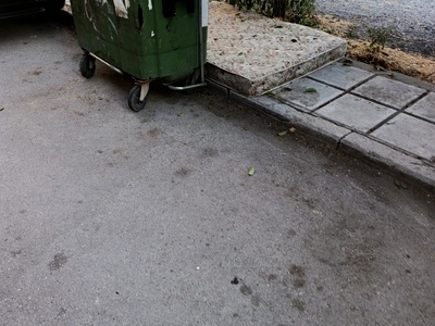 Απομάκρυνση αντικειμένων  Παύλου Καρολίδου