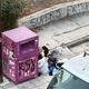 Συγκομιδη πεταμενων ρουχων