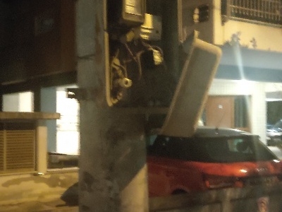 Ανοιγμένη επικίνδυνα χελώνα  Τ. Οικονομίδη