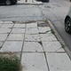 πεζοδρόμιο κατεστραμμενο  Σουρμένων 81,