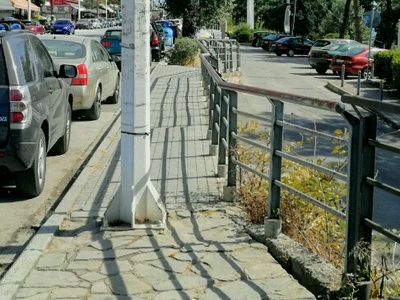 Αποκατάσταση πεζοδρομίου