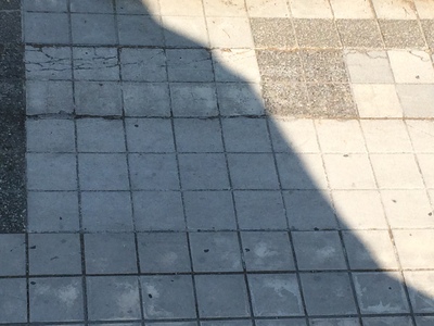 ΑΛΛΑΓΗ ΠΛΑΚΙΔΙΩΝ ΠΕΖΟΔΡΟΜΟΥ ΠΑΠΑΚΥΡΙΤΣΗ ΜΕ ΑΡΙΣΤΟΦΑΝΟΥΣ (ΠΑΙΔΙΚΗ ΧΑΡΑ)