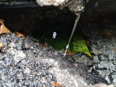 Επείγον τεράστια σε βάθος λακκούβα!