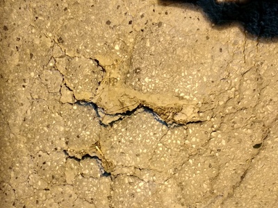 Τρύπα στο δρόμο