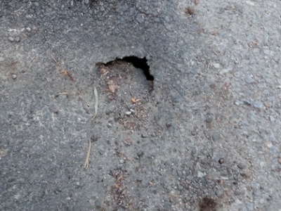 Ζημια σε ασφαλτο 