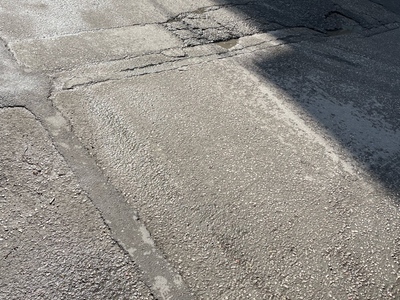 Λακουβες στο οδοστρωμα