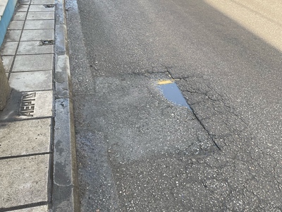 Λακουβες στο οδοστρωμα