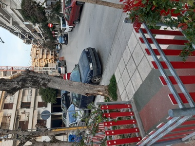 Εγκαταλελειμμενο όχημα 