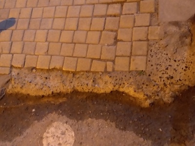 κατεστραμμενη ραμπα φαινεται επικινδυνη