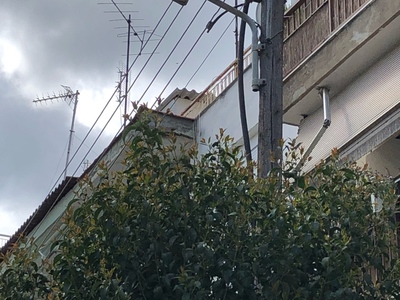 Καμένη λάμπα σε Στύλο της Δ.Ε.Η.