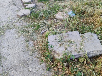 ΠΛΑΚΕΣ ΠΕΖΟΔΡΟΜΙΟΥ